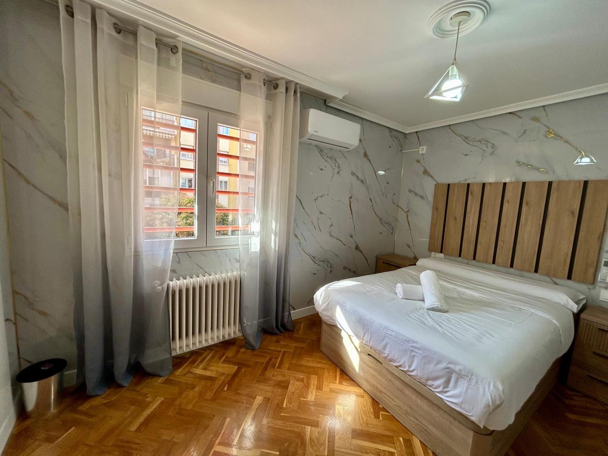 Rooms Cuenca เกว็งกา ภายนอก รูปภาพ
