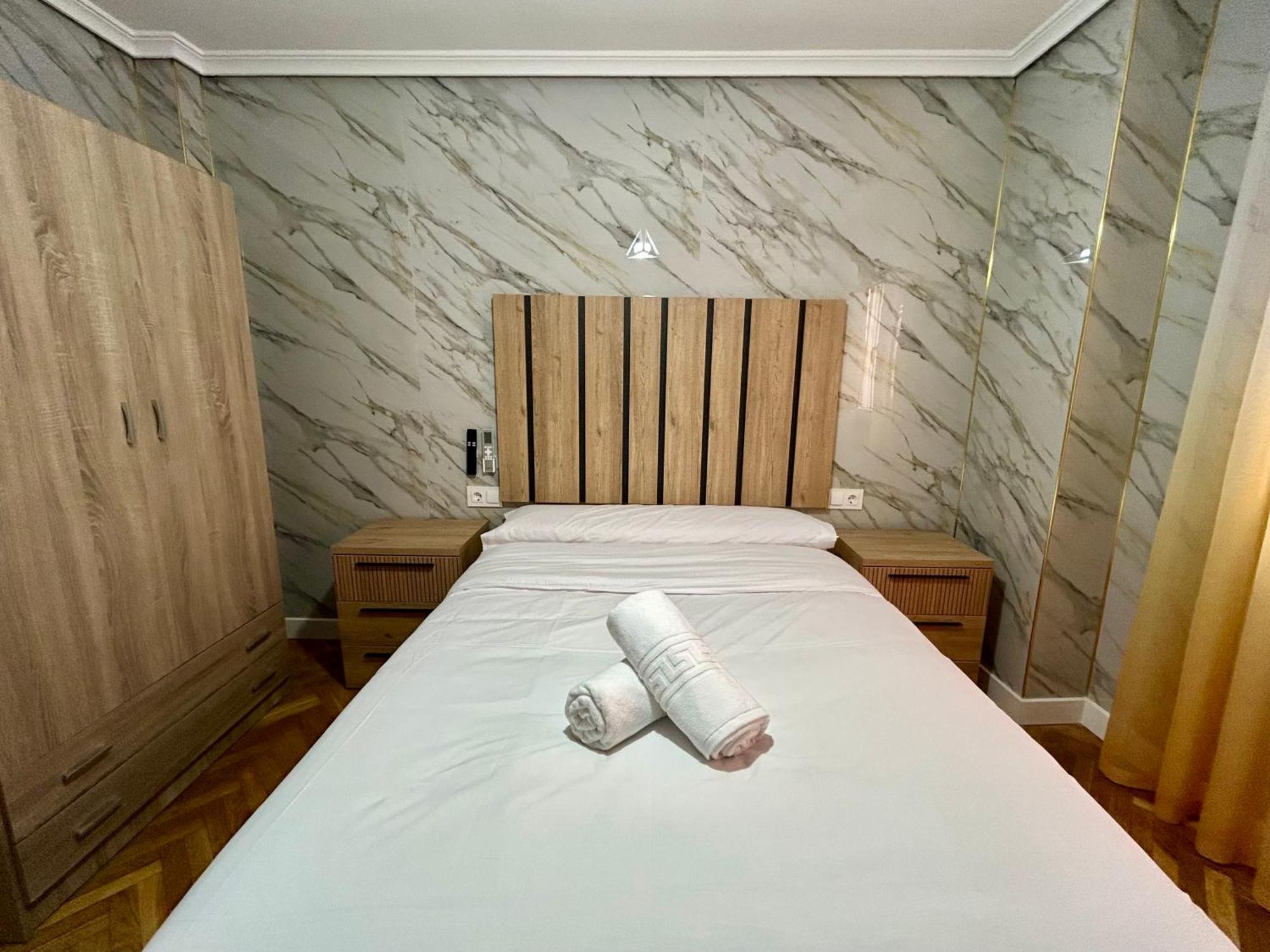 Rooms Cuenca เกว็งกา ภายนอก รูปภาพ