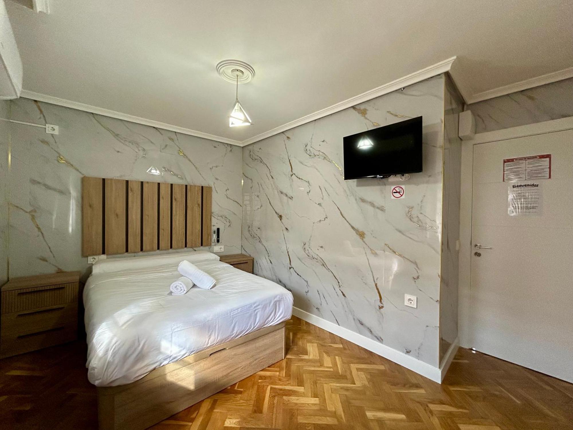 Rooms Cuenca เกว็งกา ภายนอก รูปภาพ
