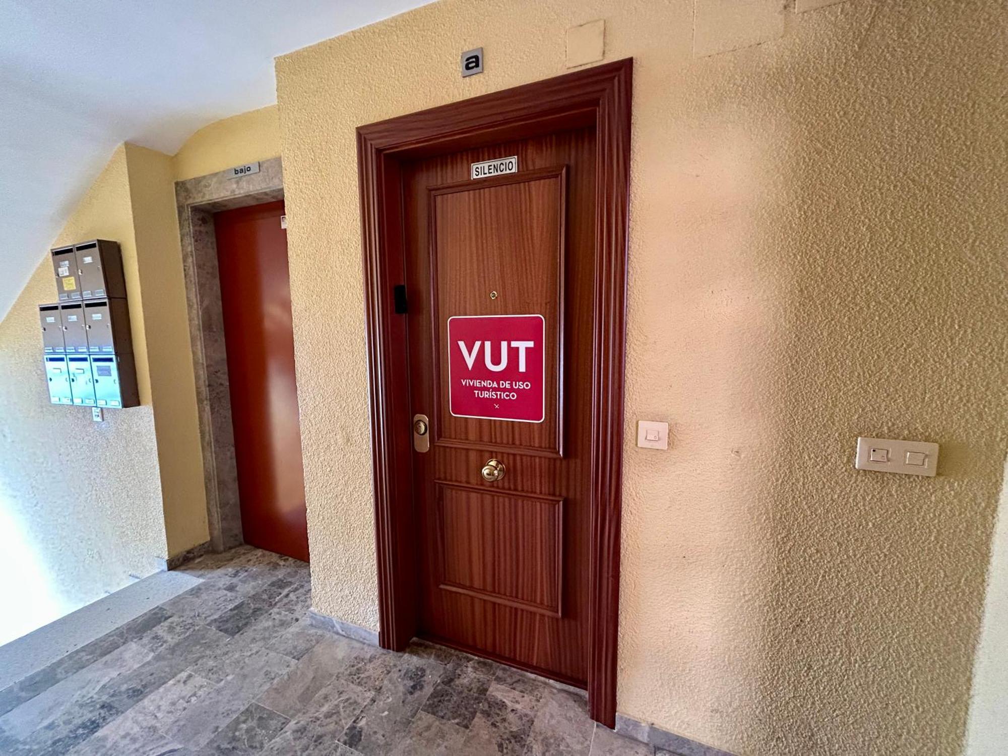 Rooms Cuenca เกว็งกา ภายนอก รูปภาพ