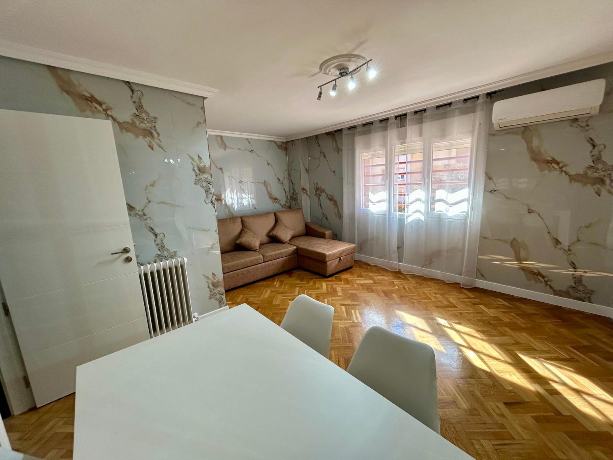 Rooms Cuenca เกว็งกา ภายนอก รูปภาพ